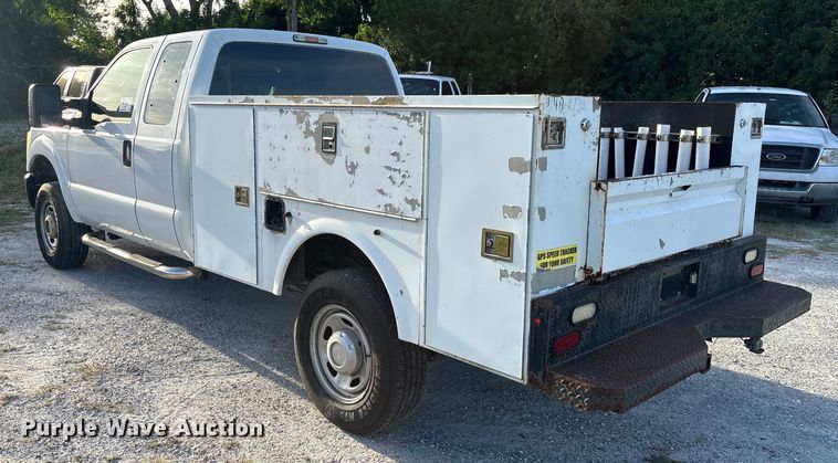 image for item DU2650 2015 Ford F250 Super Duty XL Ext. Cab utility bed pickup truck