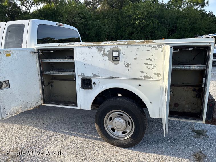 image for item DU2650 2015 Ford F250 Super Duty XL Ext. Cab utility bed pickup truck