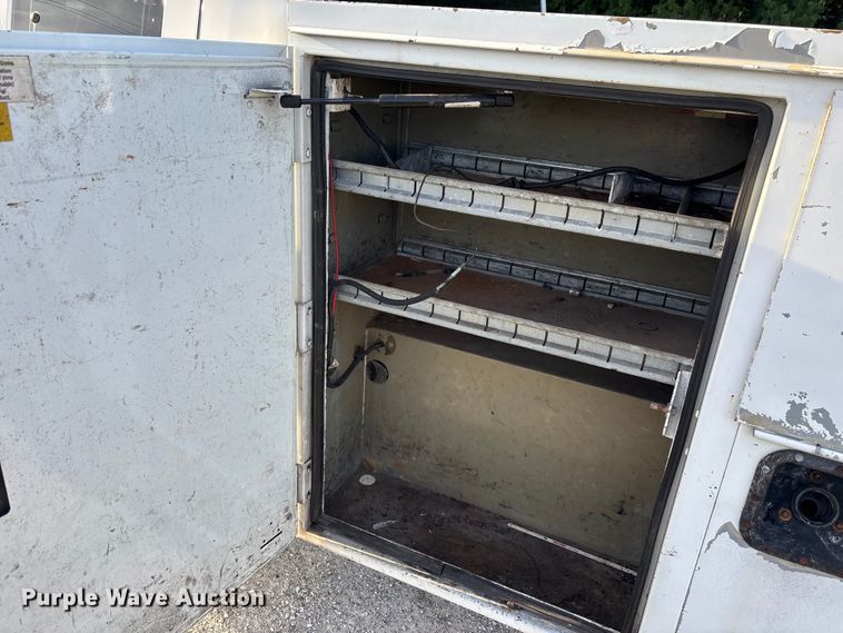 image for item DU2650 2015 Ford F250 Super Duty XL Ext. Cab utility bed pickup truck