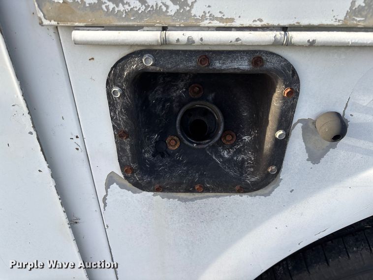 image for item DU2650 2015 Ford F250 Super Duty XL Ext. Cab utility bed pickup truck