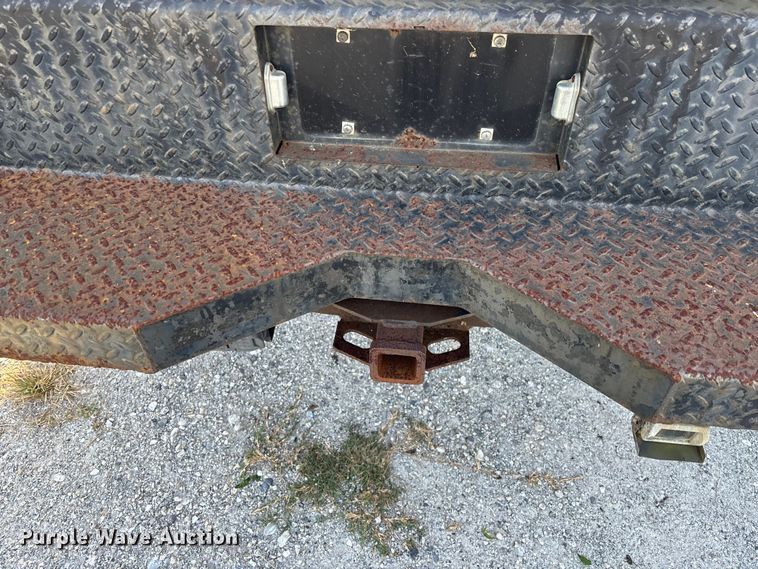 image for item DU2650 2015 Ford F250 Super Duty XL Ext. Cab utility bed pickup truck