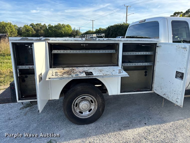 image for item DU2650 2015 Ford F250 Super Duty XL Ext. Cab utility bed pickup truck