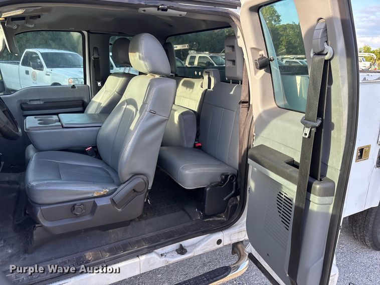 image for item DU2650 2015 Ford F250 Super Duty XL Ext. Cab utility bed pickup truck