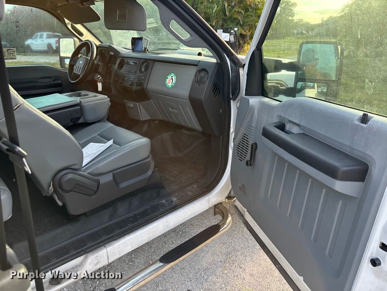 image for item DU2650 2015 Ford F250 Super Duty XL Ext. Cab utility bed pickup truck