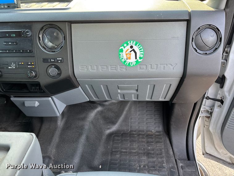 image for item DU2650 2015 Ford F250 Super Duty XL Ext. Cab utility bed pickup truck