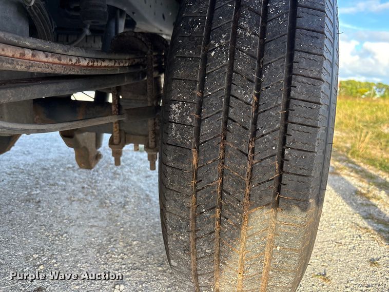 image for item DU2650 2015 Ford F250 Super Duty XL Ext. Cab utility bed pickup truck