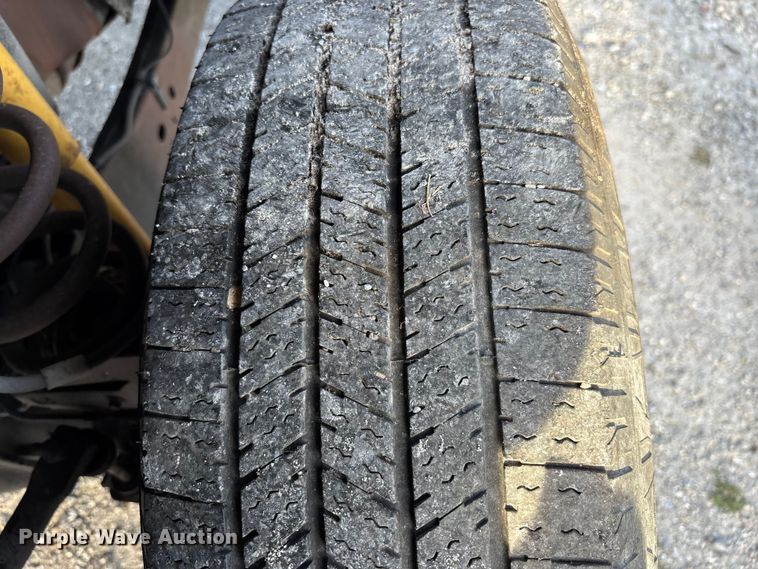 image for item DU2650 2015 Ford F250 Super Duty XL Ext. Cab utility bed pickup truck