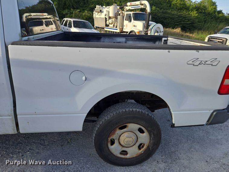 image for item DU2651 2006 Ford F150 Ext. Cab pickup truck
