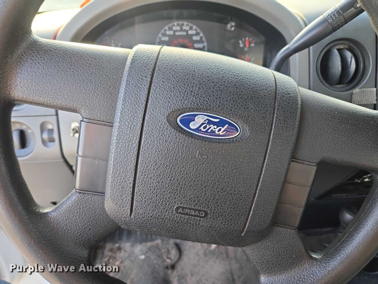 image for item DU2651 2006 Ford F150 Ext. Cab pickup truck