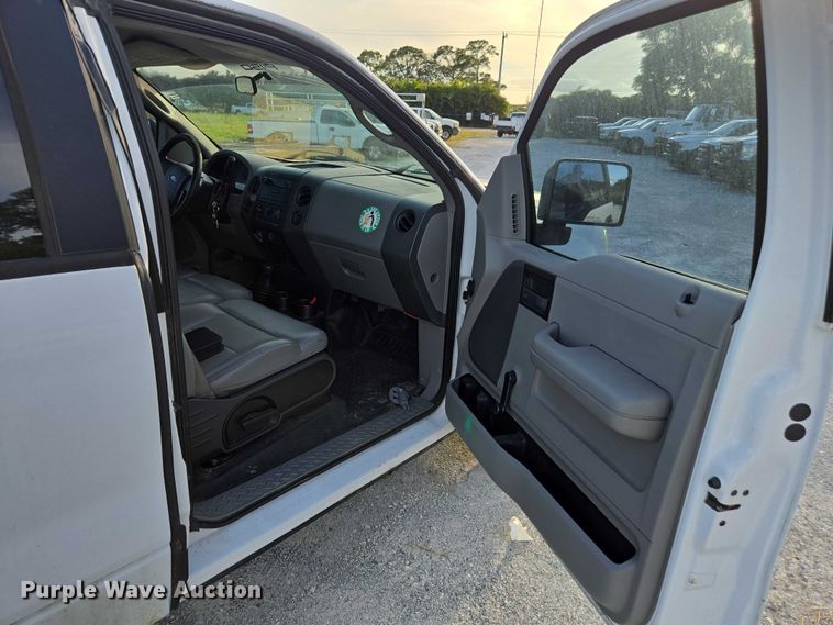 image for item DU2651 2006 Ford F150 Ext. Cab pickup truck