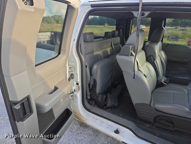 image for item DU2651 2006 Ford F150 Ext. Cab pickup truck