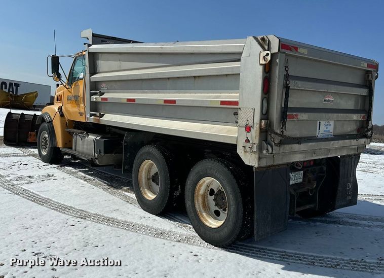 image for item DV0799 2004 Sterling L9500 dump truck