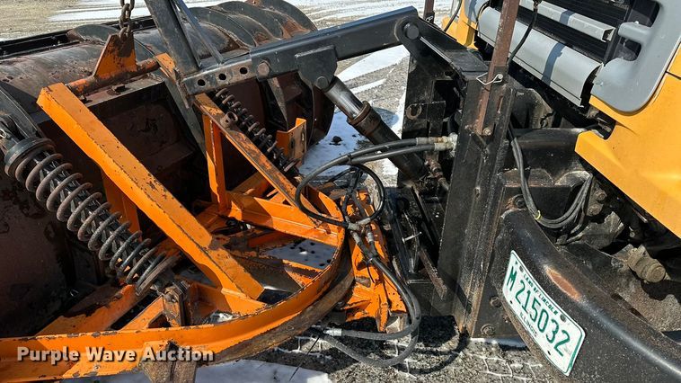 image for item DV0799 2004 Sterling L9500 dump truck