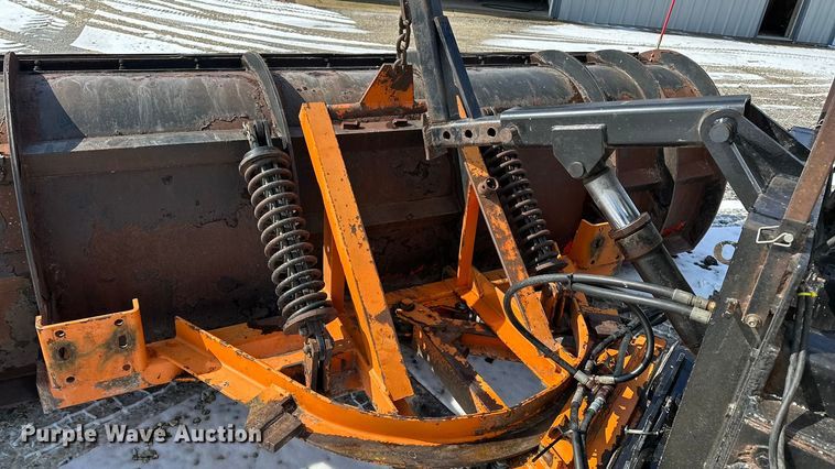 image for item DV0799 2004 Sterling L9500 dump truck