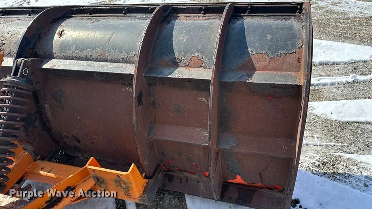 image for item DV0799 2004 Sterling L9500 dump truck