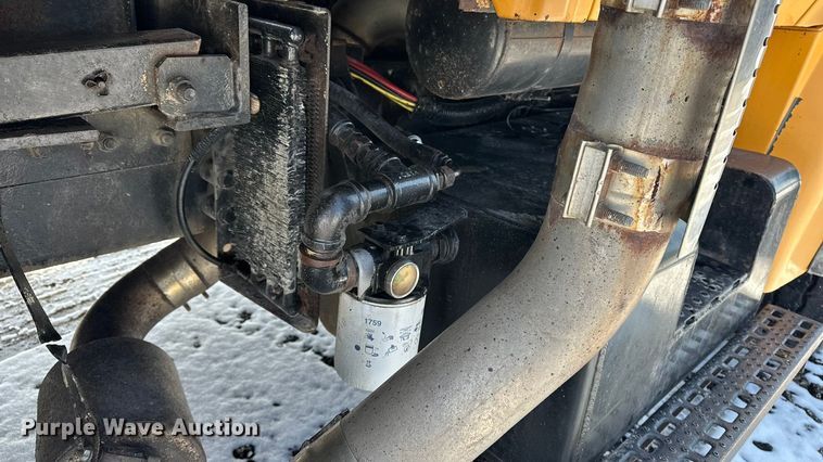 image for item DV0799 2004 Sterling L9500 dump truck