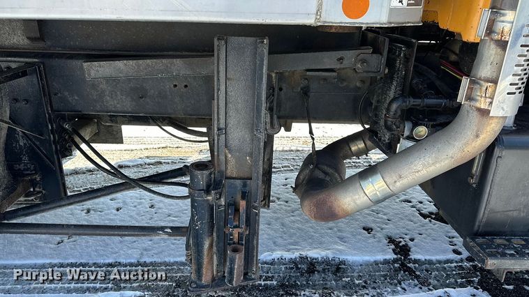 image for item DV0799 2004 Sterling L9500 dump truck