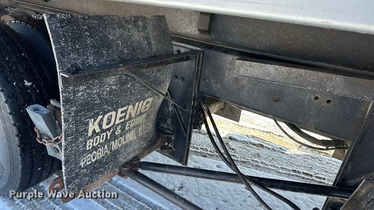 image for item DV0799 2004 Sterling L9500 dump truck