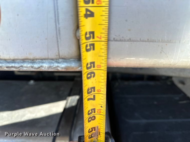 image for item DV0799 2004 Sterling L9500 dump truck