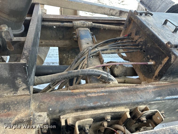 image for item DV0799 2004 Sterling L9500 dump truck