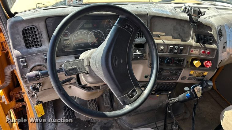 image for item DV0799 2004 Sterling L9500 dump truck