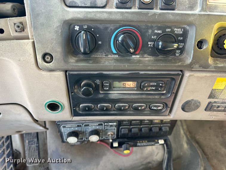 image for item DV0799 2004 Sterling L9500 dump truck