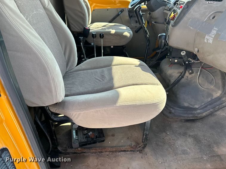 image for item DV0799 2004 Sterling L9500 dump truck