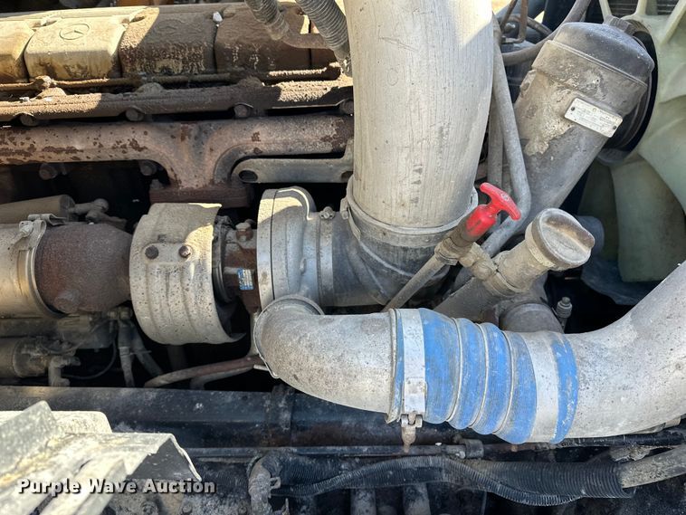 image for item DV0799 2004 Sterling L9500 dump truck