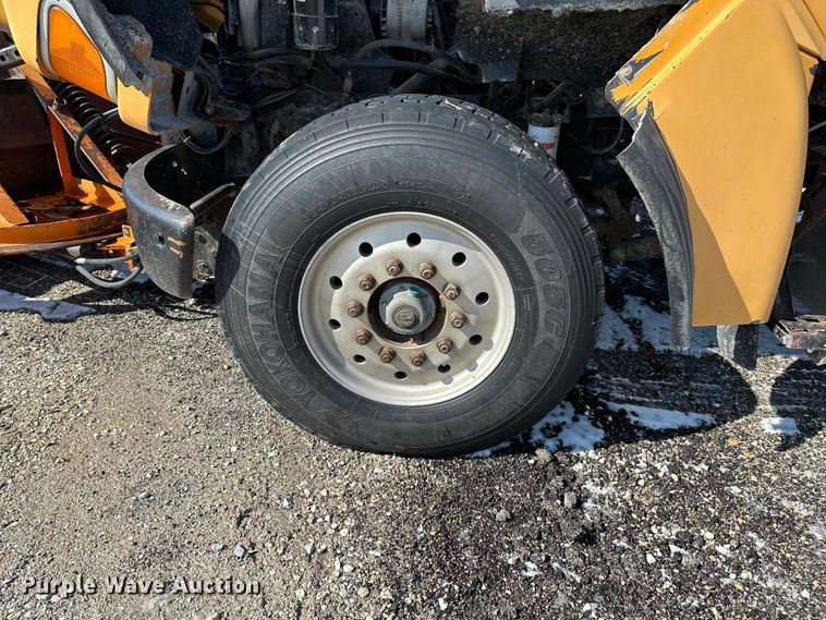 image for item DV0799 2004 Sterling L9500 dump truck