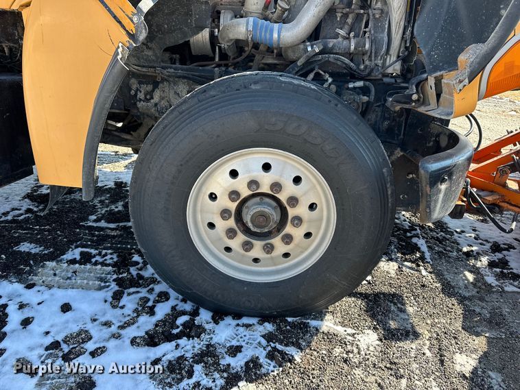 image for item DV0799 2004 Sterling L9500 dump truck