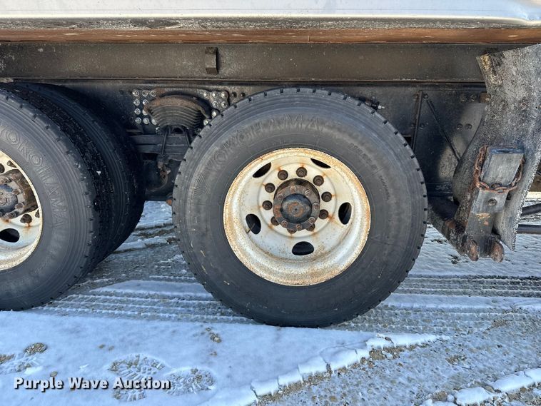 image for item DV0799 2004 Sterling L9500 dump truck