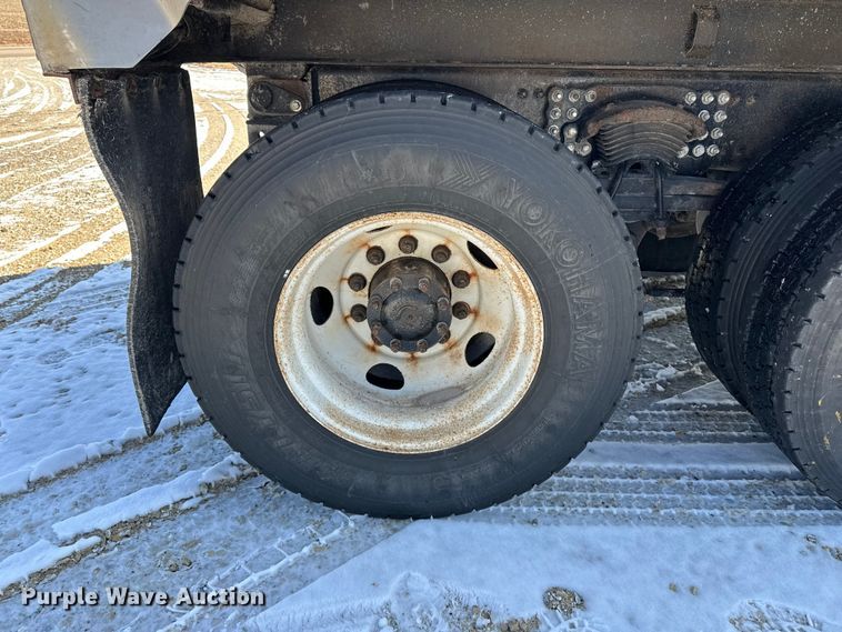 image for item DV0799 2004 Sterling L9500 dump truck