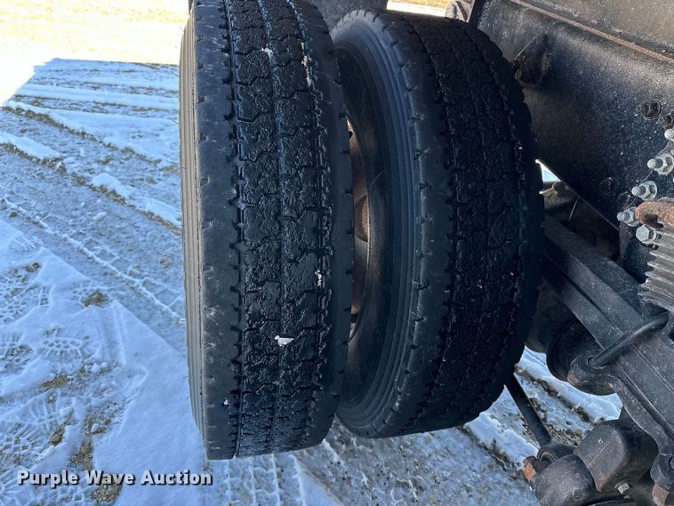 image for item DV0799 2004 Sterling L9500 dump truck