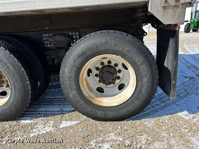 image for item DV0799 2004 Sterling L9500 dump truck