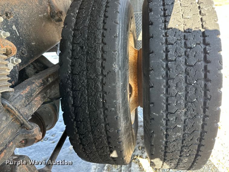 image for item DV0799 2004 Sterling L9500 dump truck