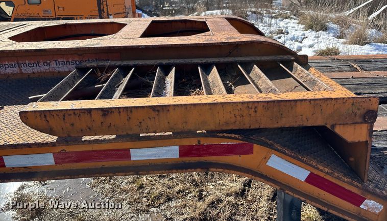 image for item DW7449 1973 Dorsey drop deck equipment trailer
