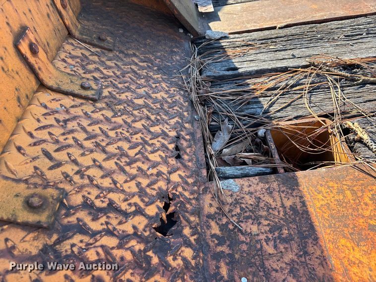 image for item DW7449 1973 Dorsey drop deck equipment trailer