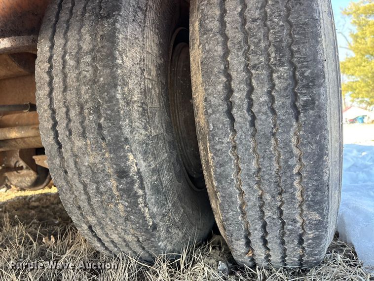 image for item DW7449 1973 Dorsey drop deck equipment trailer