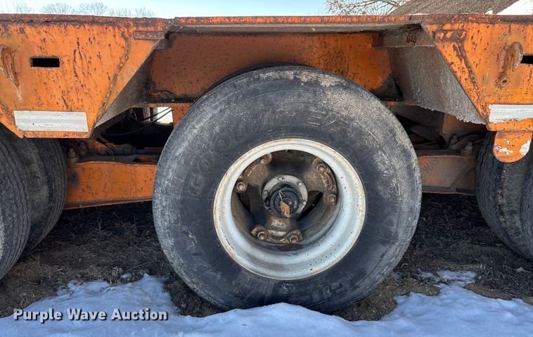 image for item DW7449 1973 Dorsey drop deck equipment trailer