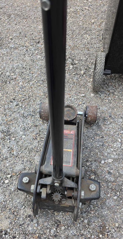 image for item DZ3951 Shop tools