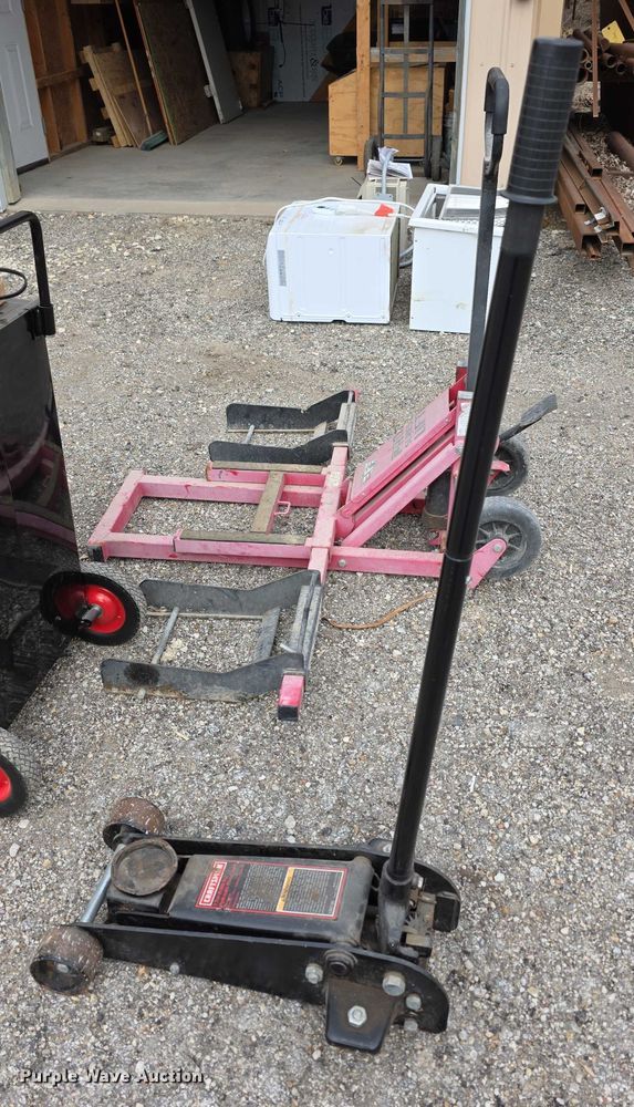 image for item DZ3951 Shop tools