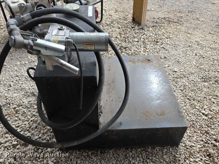 image for item DZ3953 Tradesman fuel transfer tank