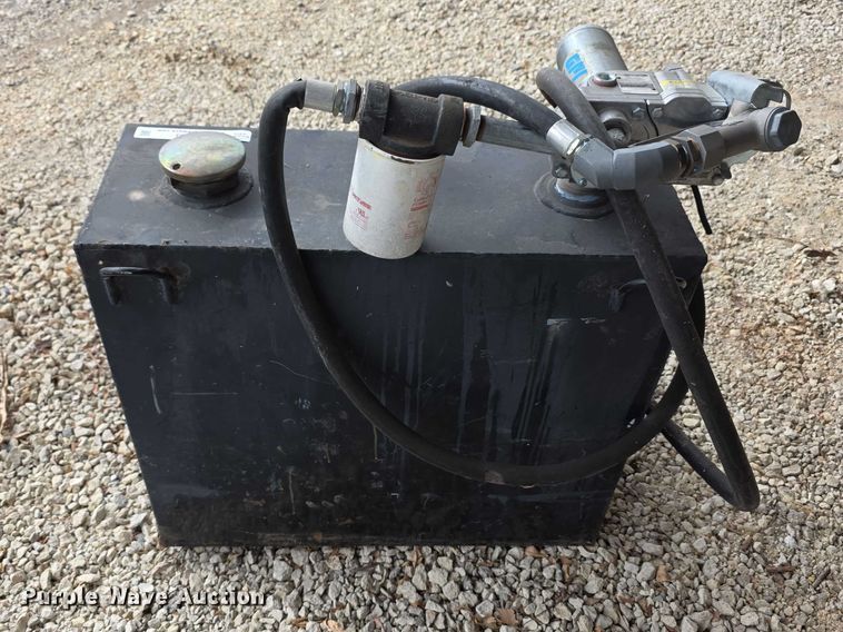 image for item DZ3953 Tradesman fuel transfer tank