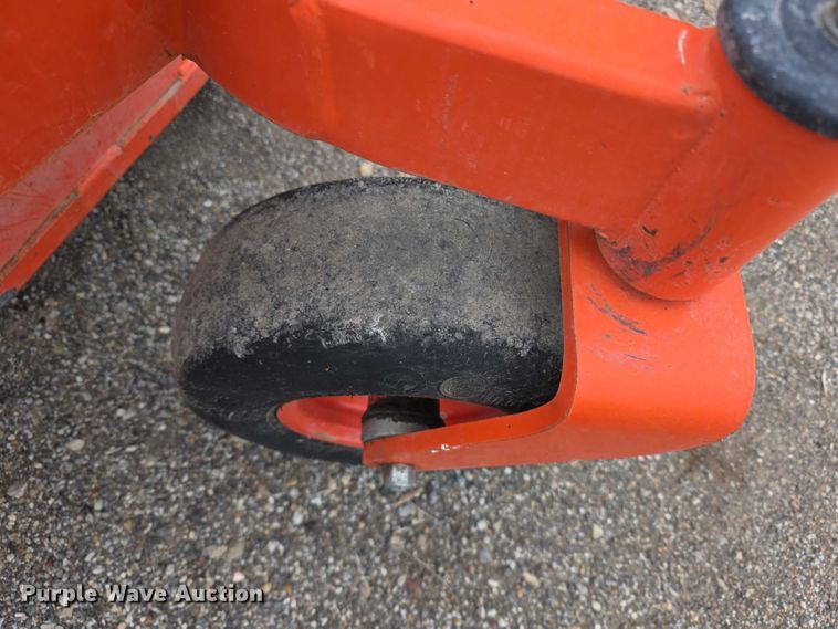 image for item DZ3954 Kubota Z421 ZTR lawn mower