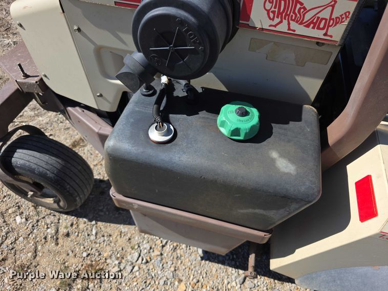 image for item DZ3962 2016 Grasshopper 900D ZTR lawn mower