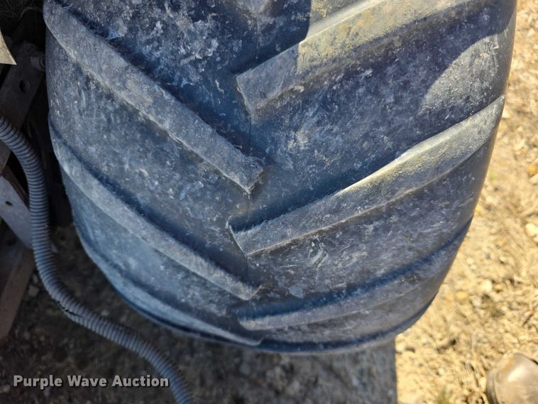 image for item DZ3962 2016 Grasshopper 900D ZTR lawn mower