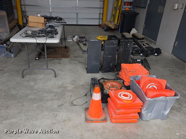 image for item DZ3966 Law enforcement equipment
