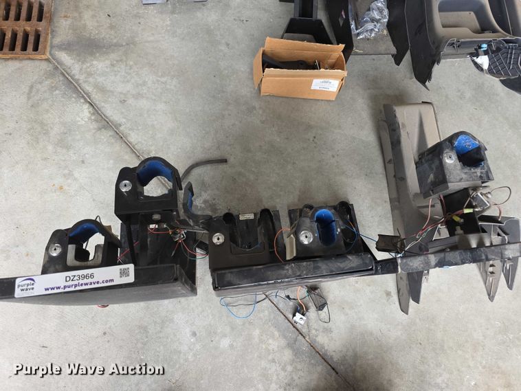 image for item DZ3966 Law enforcement equipment