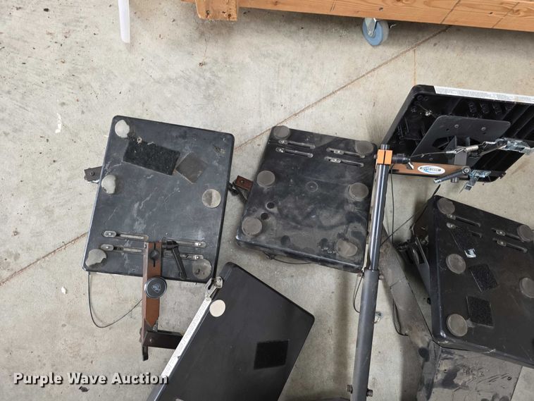 image for item DZ3966 Law enforcement equipment