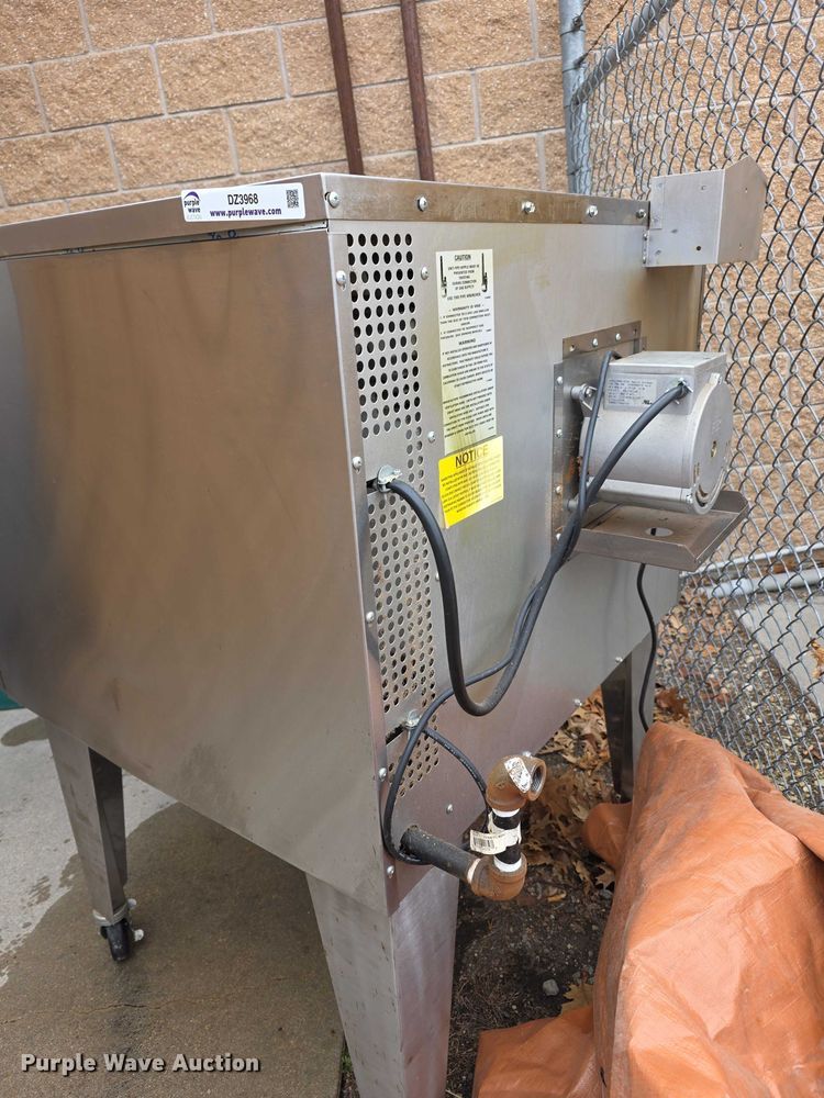 image for item DZ3968 Southbend  SLGB/12SC convection oven